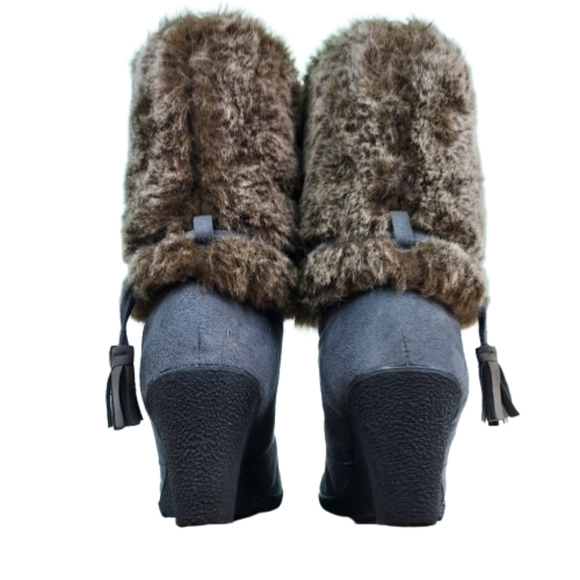 Faux fur suede Winter boots, women's size 8, grey - Picture 3 of 8